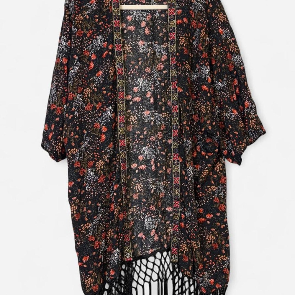 1XL Black Floral Embroidered Beaded Fringe Kimono Duster with beaded trim fringe